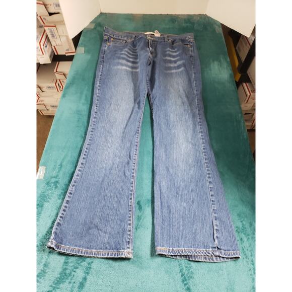 Levis 515 Jeans Size 14 Long Womens Blue Stretch Pants Mid Rise Shaping Bootcut - Picture 1 of 13
